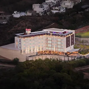 Juesta Sajjangarh & Spa, Udaipur