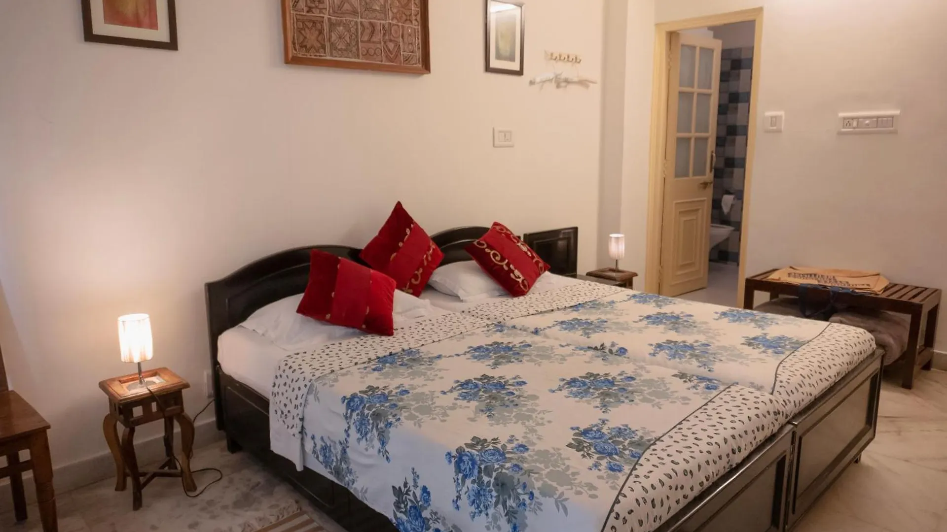 Hotel Pratap Bhawan Udaipur