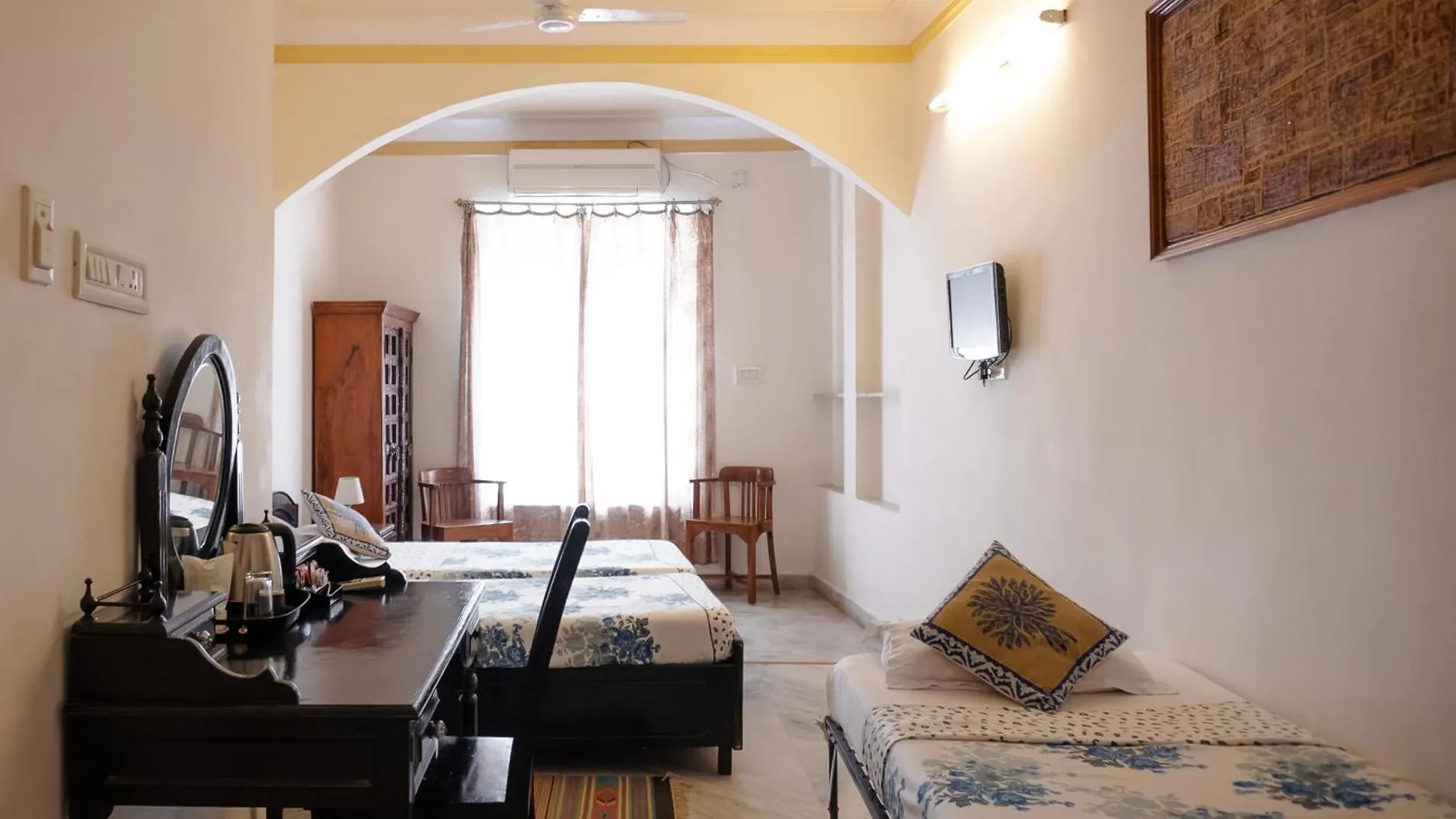 Hotel Pratap Bhawan Udaipur